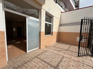 Local Comercial a Casco Urbano