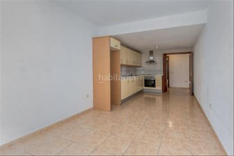 Foto d8d27c9e-7e10-49b0-9f9f-03320ae4f9af. Piano terra in calle la lapa 45 in Los Abrigos Granadilla de Abona