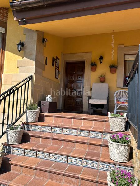 Foto a911b698-e3cf-4fc6-8d7c-577830655903. Chalet encantadora vivienda unifamiliar con txoko y jardín en Meruelo