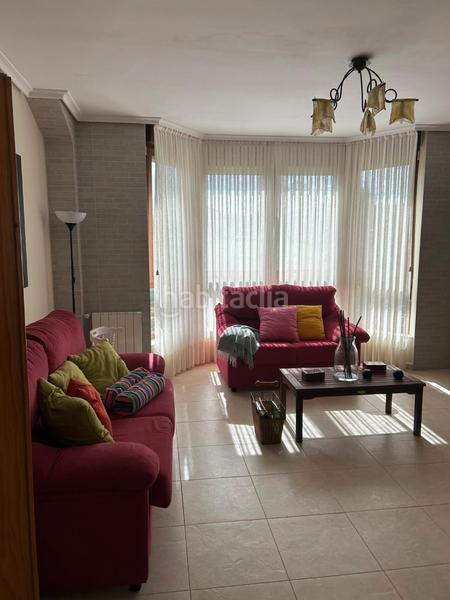 Foto fdc7b1b1-2886-4fe6-9763-ece1d5d3b853. Chalet encantadora vivienda unifamiliar con txoko y jardín en Meruelo