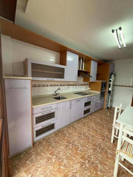 Foto cd9ede4f-bdf8-4aba-abb9-57af407af190. Casa bifamiliare in barrio Arnuero-palacio 25b in Arnuero