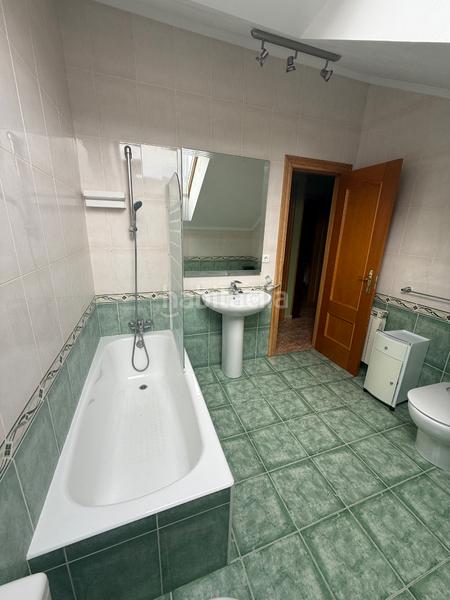 Foto e7455520-4005-433b-80dd-9216eeb62131. Casa bifamiliare in barrio Arnuero-palacio 25b in Arnuero