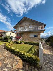 Chalet à Barrio calleja 18i. Venta de chalet independiente en isla