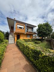 Casa a Calle rivaplumo 16. Venta de casa en cicero