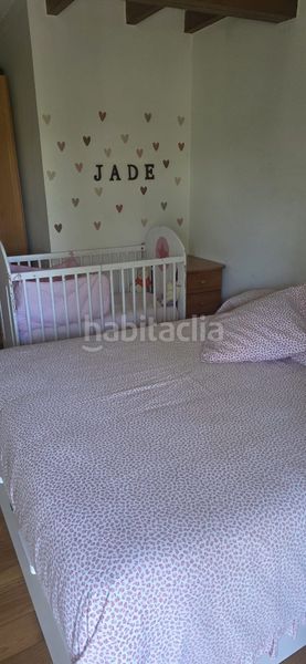 Foto 4afd89a0-0255-47a1-a058-fdb5b7d90f4c. Casa adossada amb xemeneia calefacció aparcament piscina a Marina de Cudeyo