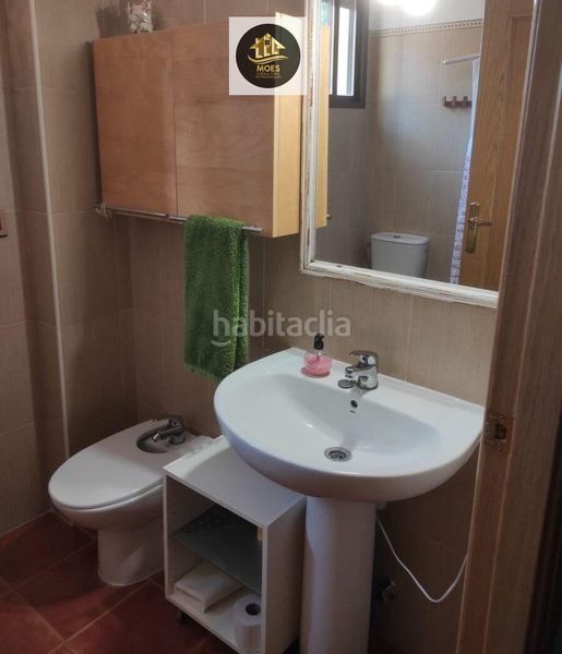 Foto bf791680-e550-497c-b89d-be02a5d966bc. Casa adossada amb piscina a Villares (Los)