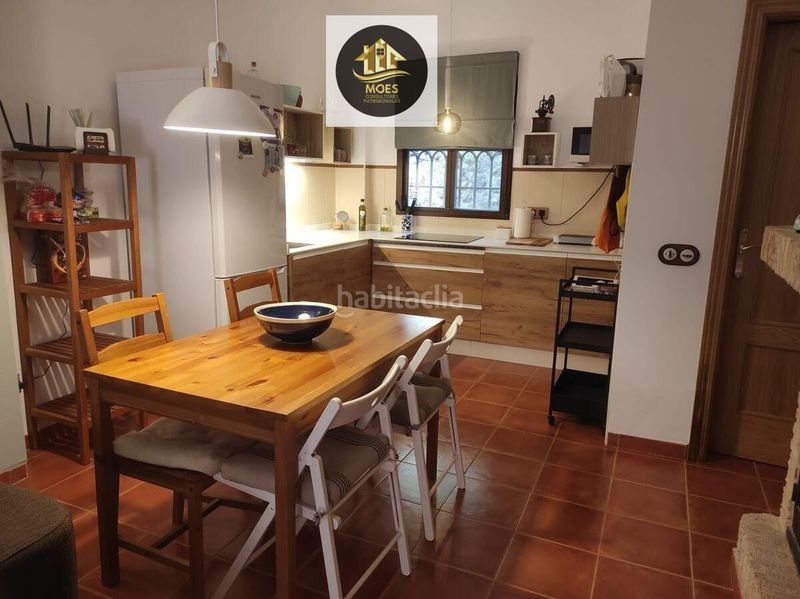 Foto d805d8b5-8058-4d70-9c82-ea1b2cff30ec. Casa adossada amb piscina a Villares (Los)