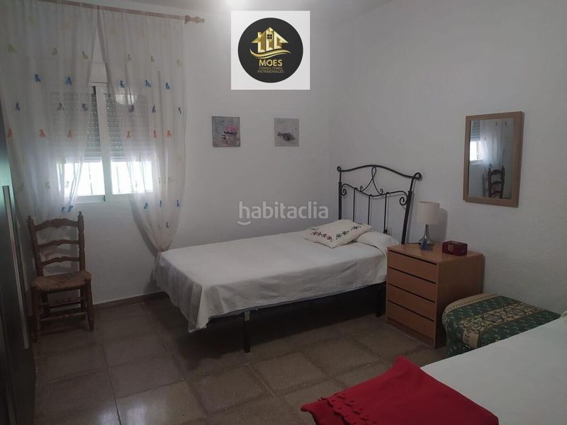 Foto dc88c378-a638-43f4-8549-1ebcafa4042d. Casa adossada amb piscina a Villares (Los)