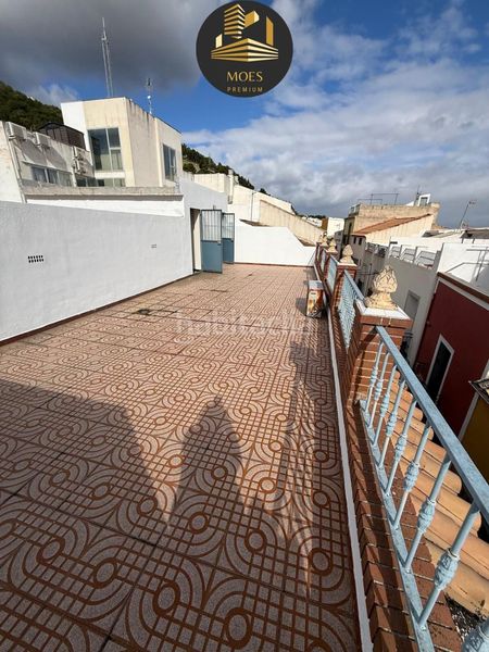 Foto 5c5ce6c4-3544-4a95-83d1-26eb0d5ef28c. Casa amb calefacció aparcament a Ctra. Circunvalación - La Magdalena Jaén