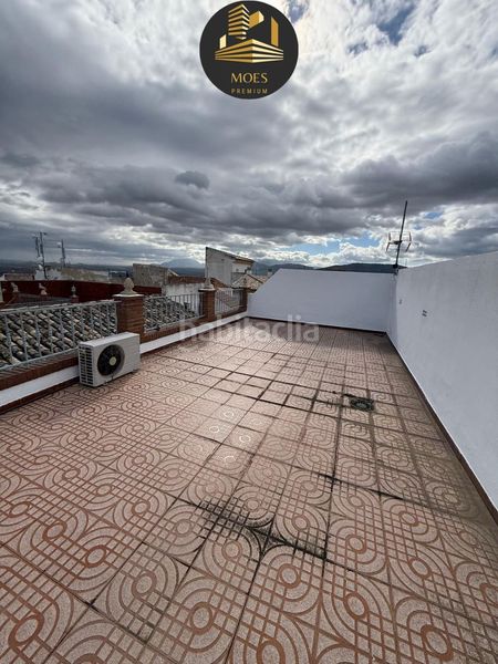 Foto a17574d9-7b76-40b7-bc57-4e4a9746f8b4. Casa amb calefacció aparcament a Ctra. Circunvalación - La Magdalena Jaén