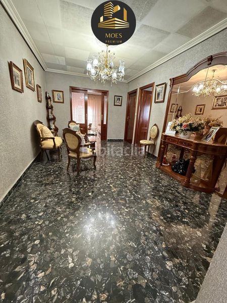 Foto b076994c-9545-4134-8284-e276a1f9056e. Casa amb calefacció aparcament a Ctra. Circunvalación - La Magdalena Jaén