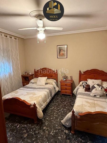 Foto d829e235-d019-4863-9276-cf14a824b108. Casa amb calefacció aparcament a Ctra. Circunvalación - La Magdalena Jaén