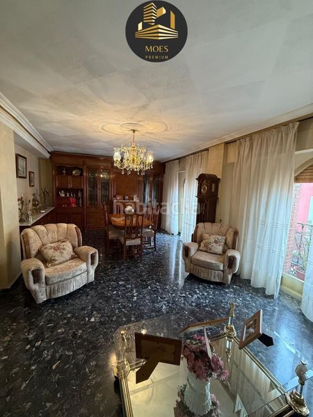 Foto f4b4a361-731f-4386-8023-dbf3d8e027fb. Casa amb calefacció aparcament a Ctra. Circunvalación - La Magdalena Jaén