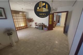 Appartamento in Jamilena. Piso en venta en jamilena, 4 dormitorios.