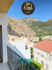 Appartement à Huesa. Piso en venta en huesa, 4 dormitorios.