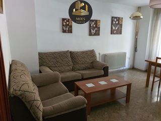 Location Appartement à Hospital. Piso en alquiler en avda. andalucía, 4 dormitorios.