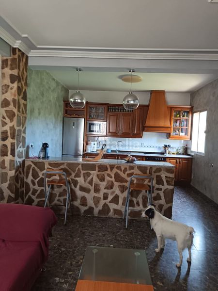 Foto b388577d-2d80-4ad8-91cf-905203c94dee. Casa amb calefacció aparcament piscina a Centro ciudad Linares