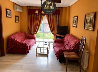 Rent Flat in Renfe - Bulevar 1ª y 2ª Fase. Piso en alquiler en avda. madrid  infanta cristina, 4 dormitorio