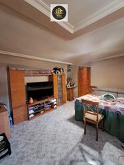 Flat in Linarejos. Piso en venta en linares, 3 dormitorios.
