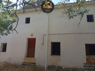 House in Valdepeñas de Jaén. Casa en venta en valdepeñas de jaen, 2 dormitorios.