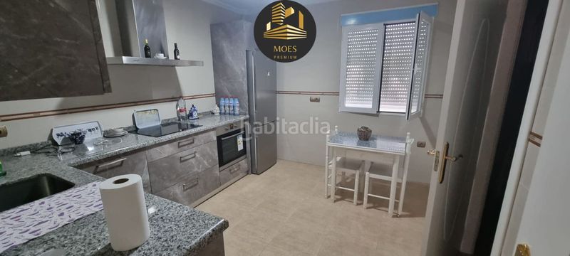 Foto 42c3f0a1-c28b-485c-a900-2683613ba9e4. Casa amb aparcament piscina a Martos