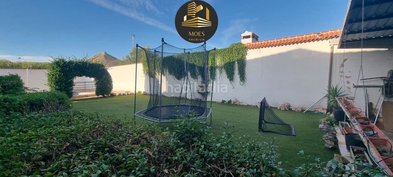 Foto 699ee4d2-1ed4-4410-95e1-6640377db860. Casa amb aparcament piscina a Martos