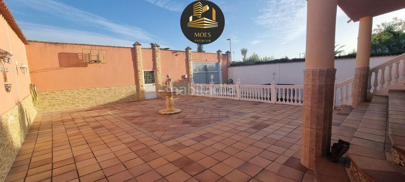 Foto 72e761c4-48d3-4625-8429-1ffc18befe78. Casa amb aparcament piscina a Martos