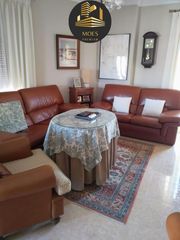 Flat in Villacarrillo. Piso en venta en villacarrillo, 4 dormitorios.