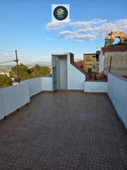 Haus in Ctra. Circunvalación - La Magdalena. Casa en venta en jaén, 3 dormitorios.