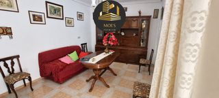 Casa in Valenzuela. Casa en venta en valenzuela, 4 dormitorios.