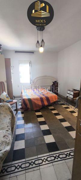 Foto bc98df59-d7d4-4cbe-adb0-2d0c77ffb014. Casa a Úbeda
