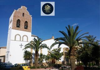 Pis a Villatorres. Piso en venta en centro, 4 dormitorios.