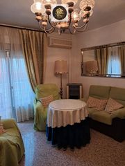 Haus in Linarejos. Casa en venta en linares, 8 dormitorios.