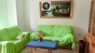 Pis a Ctra. Circunvalación - La Magdalena. Piso en venta en centro, 3 dormitorios.
