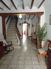 Casa a Jabalquinto. Casa en venta en jabalquinto, 2 dormitorios.