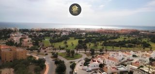 Etagenwohnung in Almerimar. Piso en venta en almerimar, 2 dormitorios.