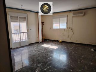 Pis a Torredelcampo. Piso en venta en torre del campo, 3 dormitorios.