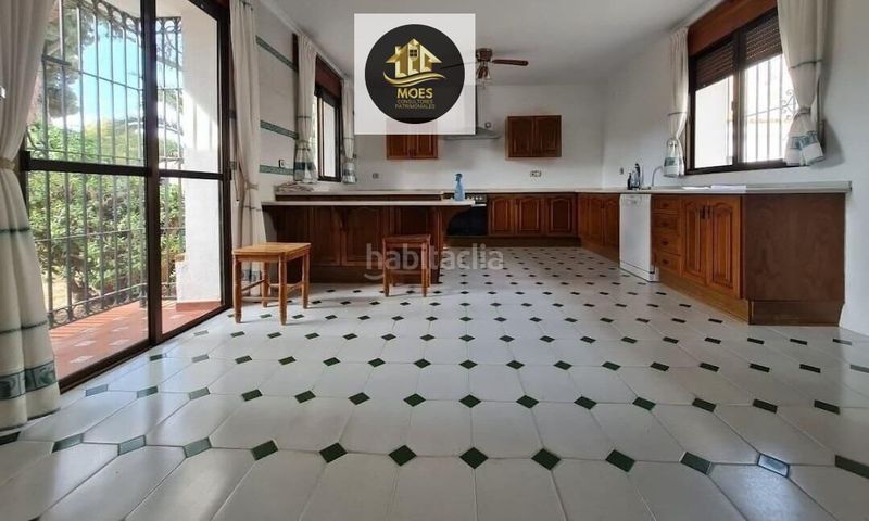 Foto 511c5cf1-17e9-4098-8559-85d72b701796. Casa amb piscina a Aguadulce - Almadraba - Punta Candor Rota