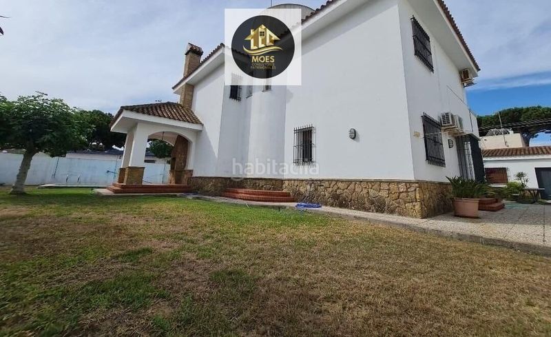 Foto a7713280-c379-48ba-b4c3-971060ff4eec. Casa amb piscina a Aguadulce - Almadraba - Punta Candor Rota