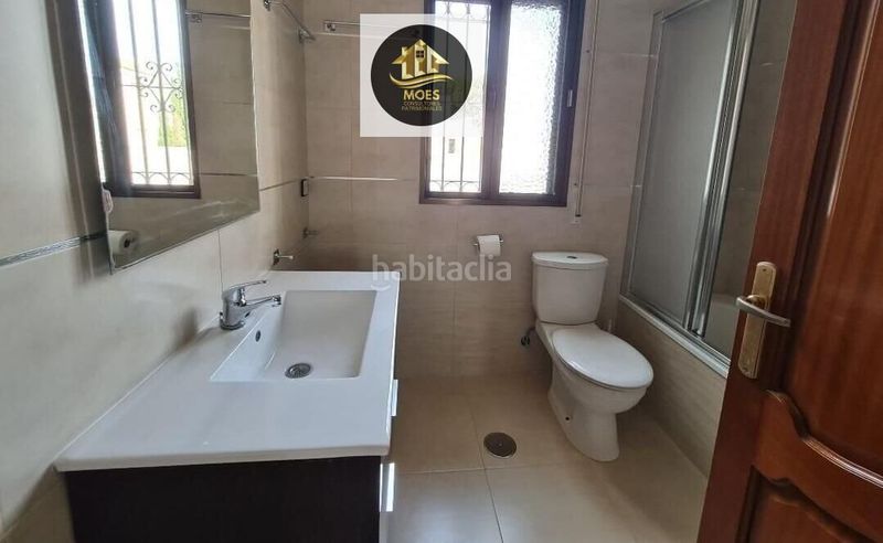 Foto de090239-cfcb-4d2c-ab8d-578feeb36eb7. Casa amb piscina a Aguadulce - Almadraba - Punta Candor Rota