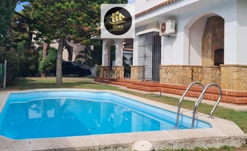Foto f46faa86-5b21-4da4-a3d0-6f3fcde1e738. Casa amb piscina a Aguadulce - Almadraba - Punta Candor Rota
