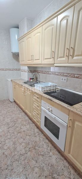 Foto 1811fe05-ede0-4287-b26b-77f902995b09. Rent flat in Peñamefecit - Avda Barcelona Jaén