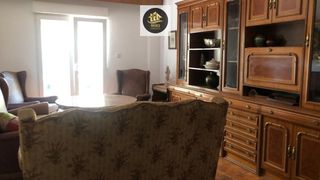 Etagenwohnung in Úbeda. Piso en venta en ubeda, 4 dormitorios.