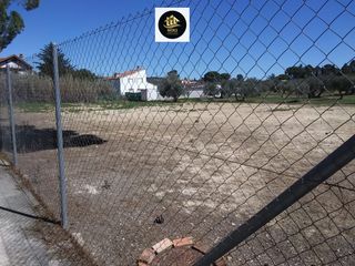 Terreno residencial en Baeza. Solar en venta en la yedra.