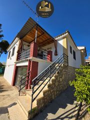 Xalet a Guardia de Jaén (La). Chalet en venta en ctra. bailen  motril, 4 dormitorios.