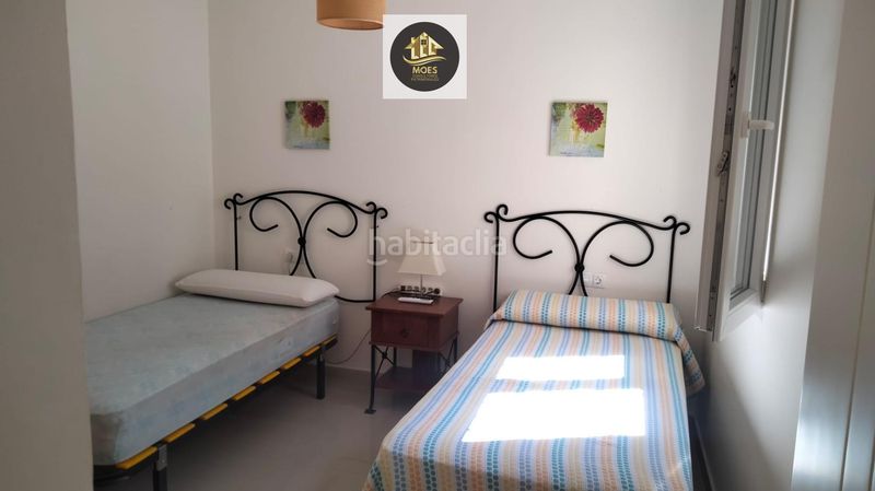 Foto e80068df-463b-4970-b013-35d8dc297921. Casa adossada a El Puerto - La Romanilla Roquetas de Mar