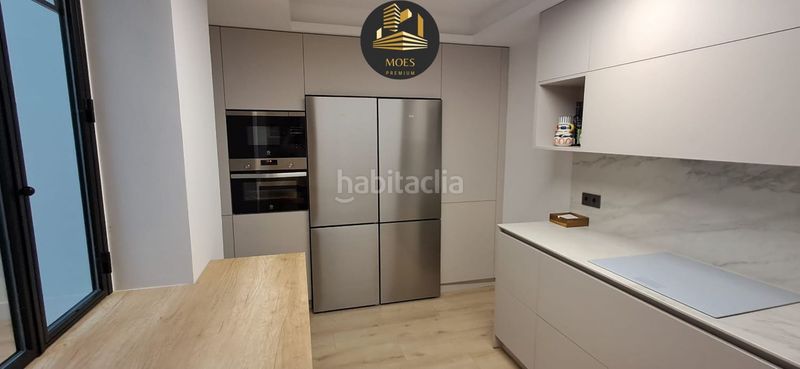 Foto cc4b05c7-1d16-407f-af84-e59020513386. Casa amb calefacció a Peñamefecit - Avda Barcelona Jaén