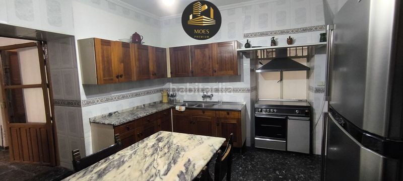 Foto 5891a9bb-3858-4ef7-baba-d41b29aa4d5c. Casa amb aparcament a Rus