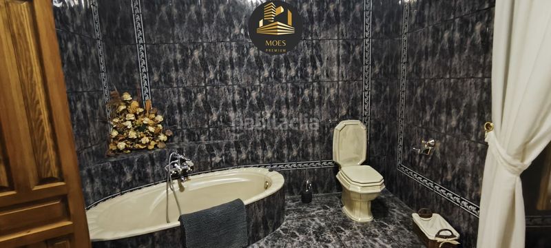 Foto b01c6167-b918-421f-ae4f-f21a07a3cba9. Casa amb aparcament a Rus