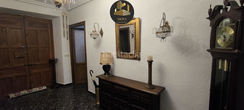 Foto b3f02018-3b28-4666-a713-cbe320f099cc. Casa amb aparcament a Rus